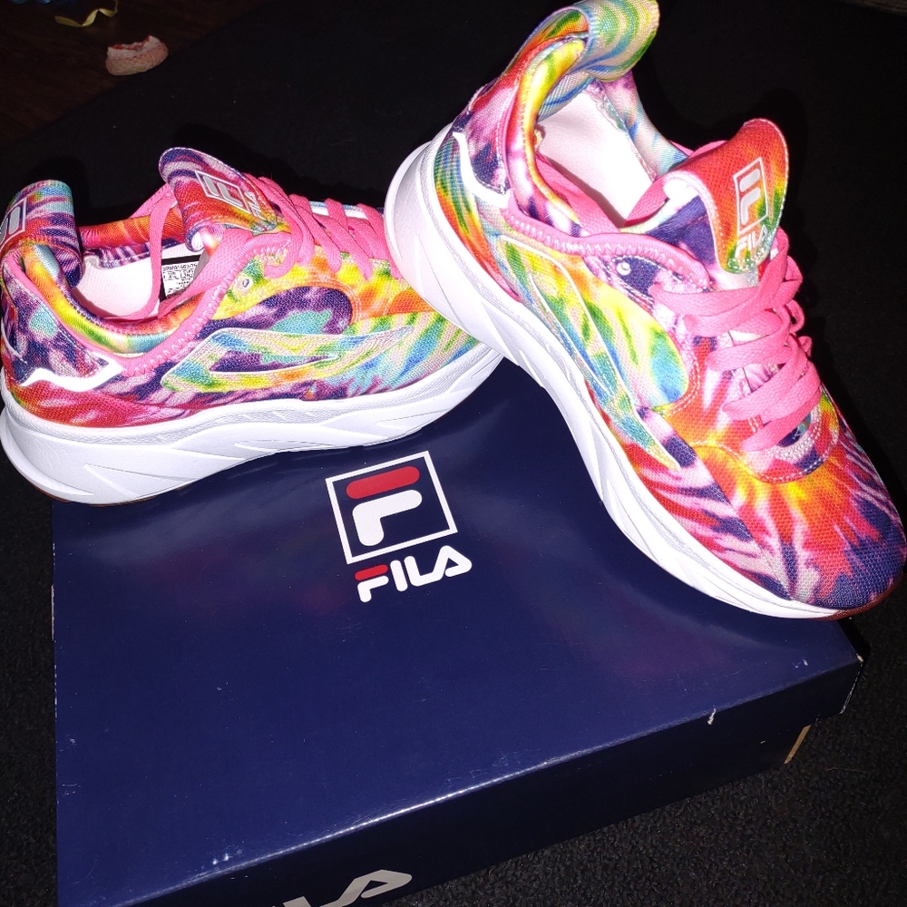 Fila athletic shoes for young girls. Size 4.5 Rainbow tye-dye colored (flawless)